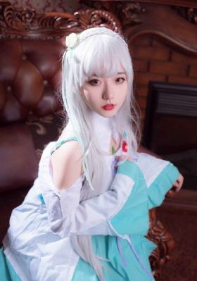 丰满的大胸女朋友3在线看_国产剧免费全集观看