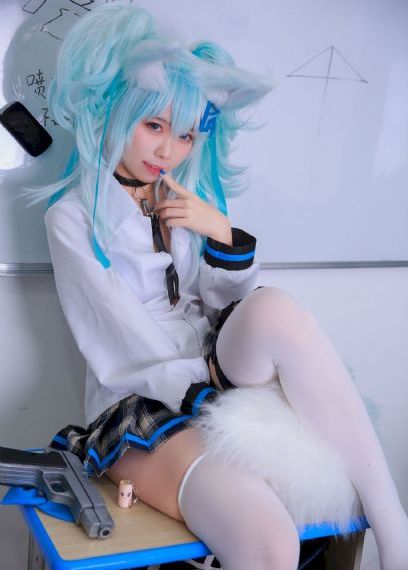 尤物h两男一女_BD英语神马在线观看