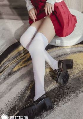 在野外被4个男人躁一夜动漫_HD视频大全