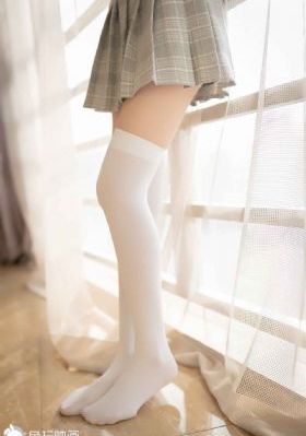 魅魔双腿夹住腰部榨汁的导演是谁_蓝光日本电影免费